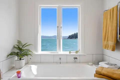 Seaglass Cottage Lower Hutt Exterior photo